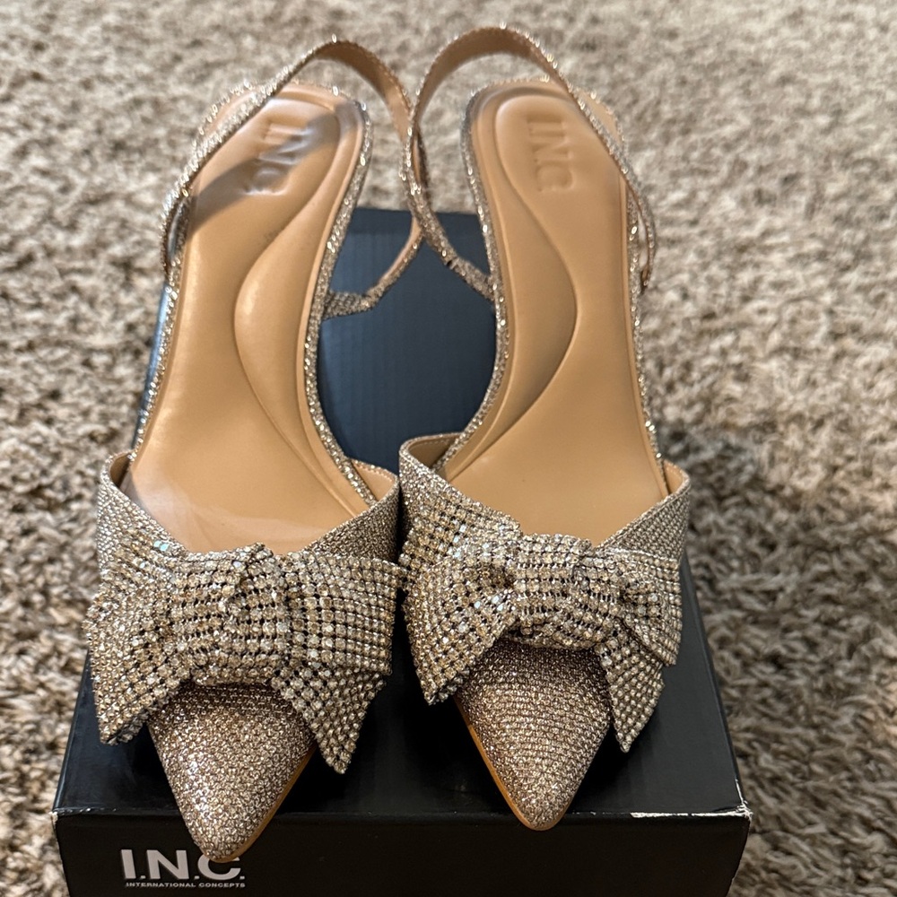 INC International Concepts Women's Glittering Gold Bow Heels